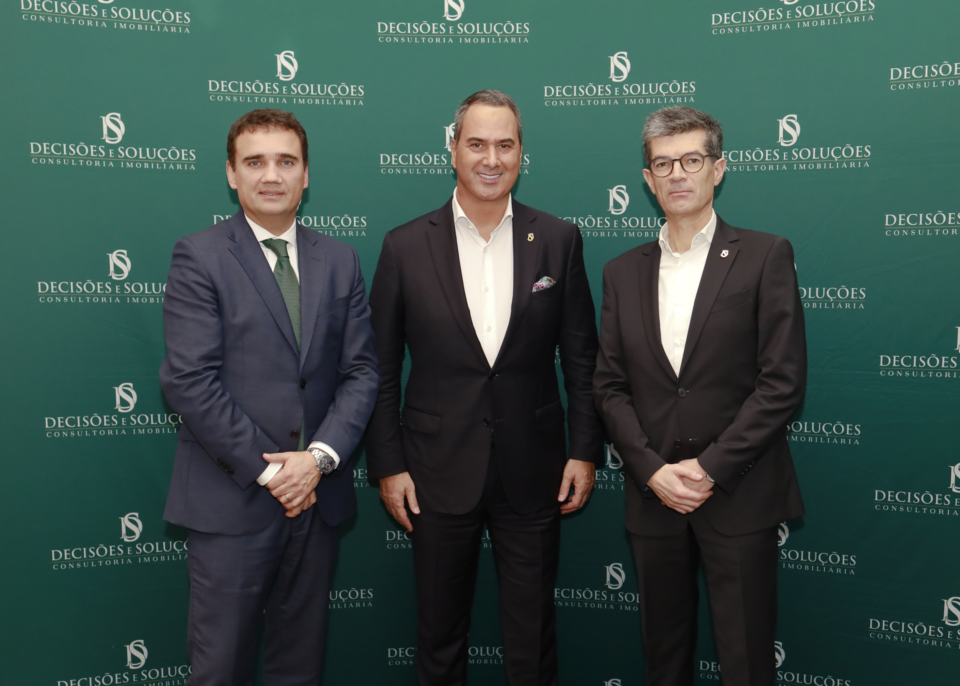 DECISÕES E SOLUÇÕES AUMENTA FATURAÇÃO EM 22% NO 1.º SEMESTRE DE 2025