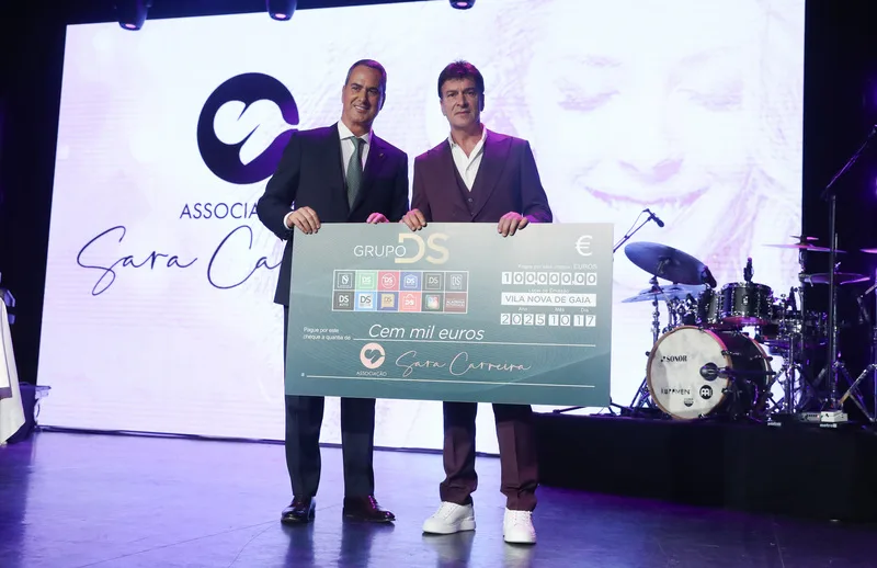 DECISÕES E SOLUÇÕES assinala 22° aniversário num evento com 500 convidados no Casino de Espinho e entrega donativo de 100 mil euros à Associação Sara Carreira